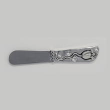 Load image into Gallery viewer, Basic Spirit Canada Cheese Knives Pate/Cheese Spreader

