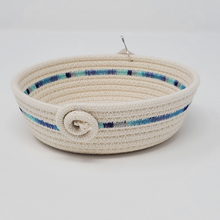 Load image into Gallery viewer, natural rope coloured bowl with coloured stitch lint
