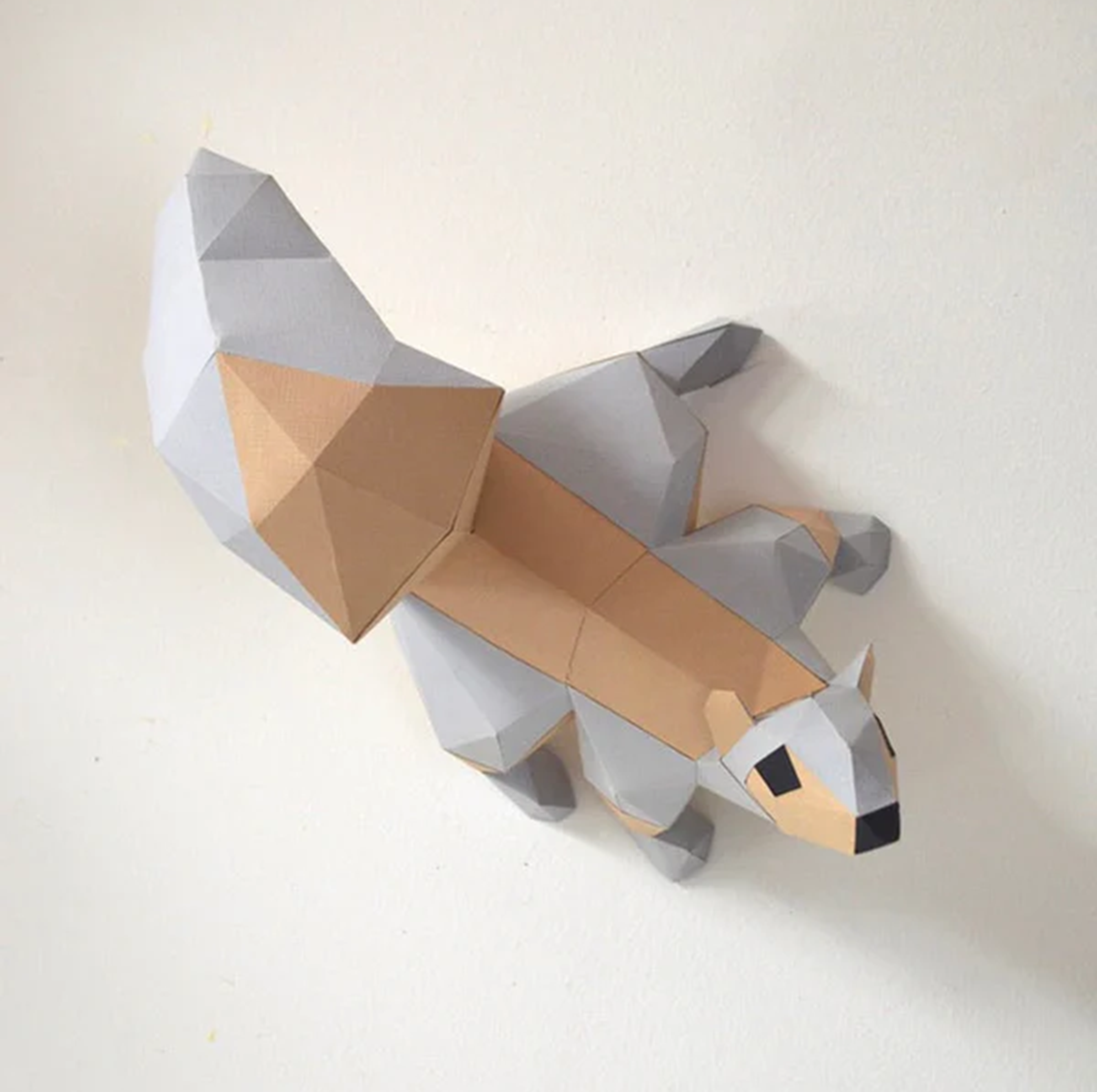 Low Poly Paper Kits origami/puzzle Squirrel on a Tree Origami/Puzzle Kits