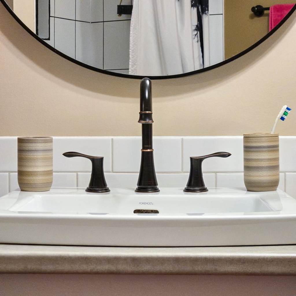 The Rogerie bathroom set Bathroom Set