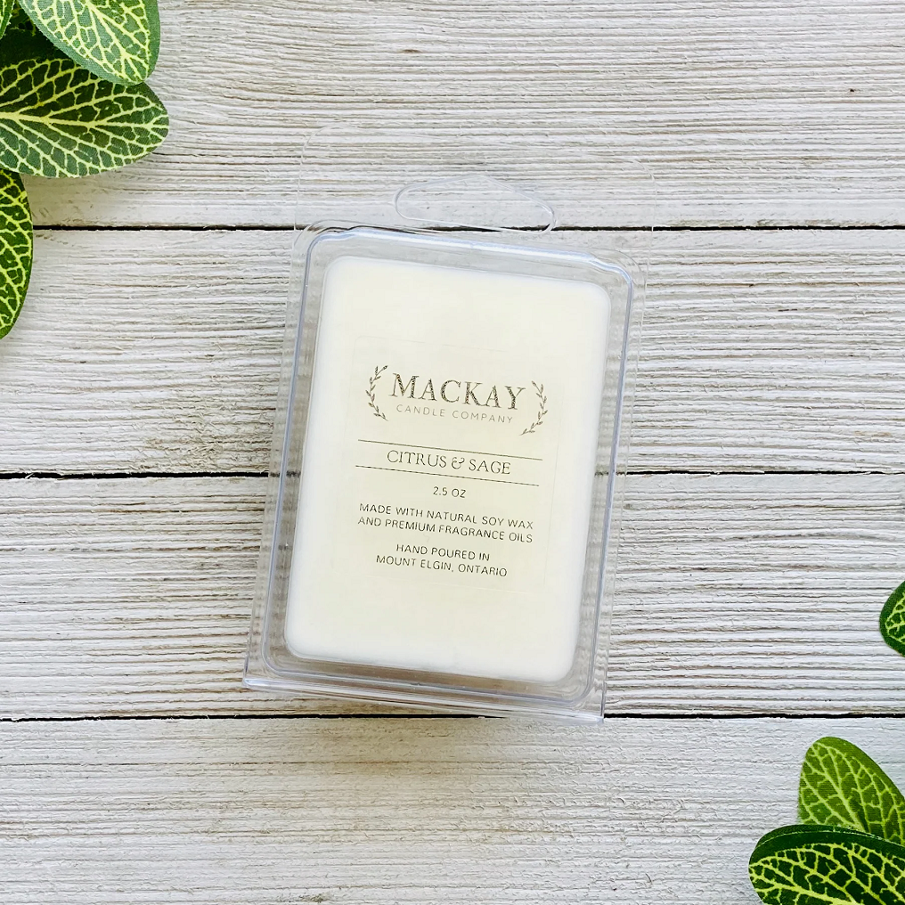 white wax melt with clear label in plastic